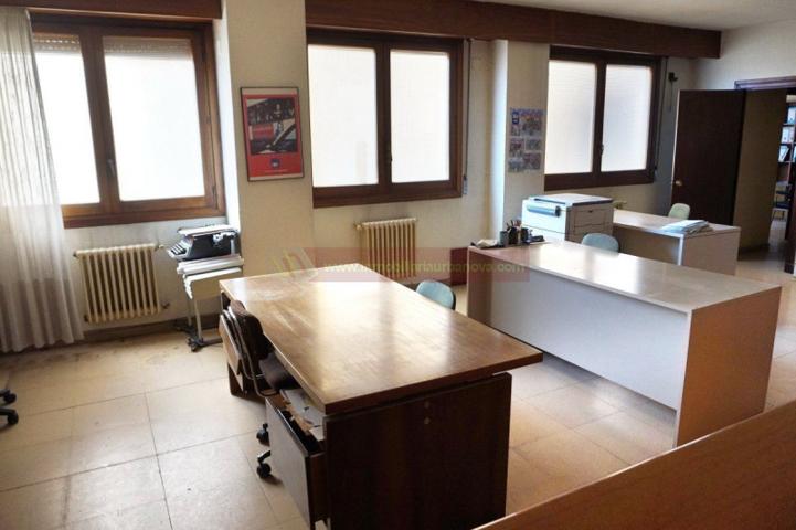 Oficina en alquiler en Logroño, Centro photo 0