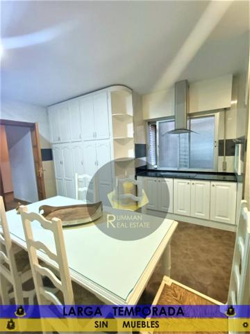 Piso en alquiler en Granada, Puerta Real photo 0