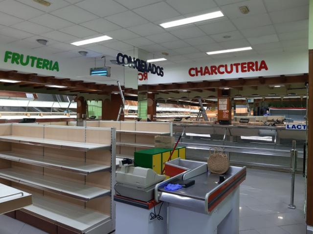 Local comercial en alquiler en Torrelavega, Centro photo 0