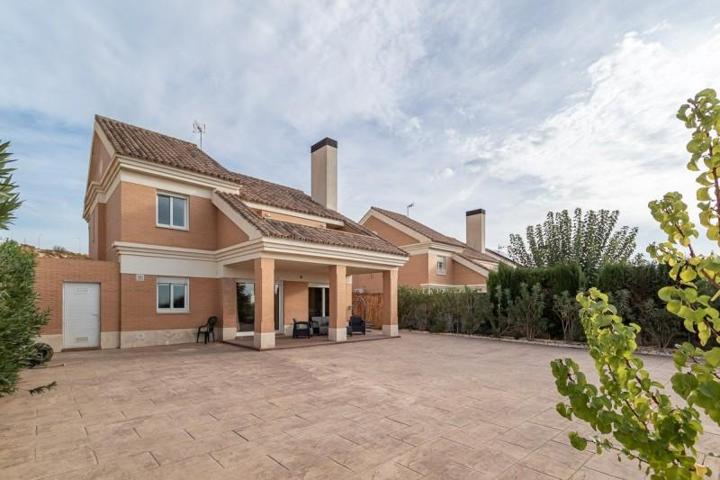 Casa en alquiler en Otura, Campo de golf photo 0