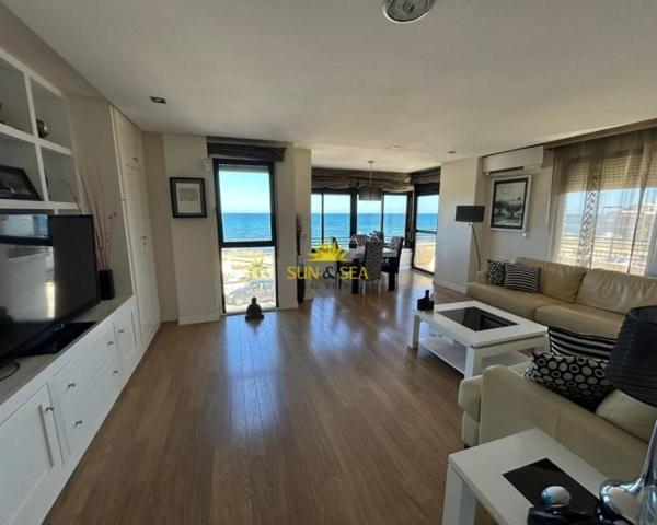 Apartamento en alquiler en Torrevieja, El Acequión - Los Náufragos photo 0
