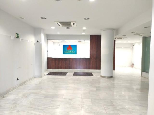 Local comercial en alquiler en Ávila, ESTACION photo 0