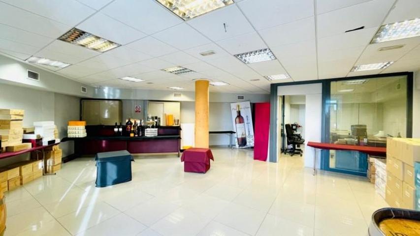 Local comercial en alquiler en Mallorca, Son Serra - La Vileta photo 0