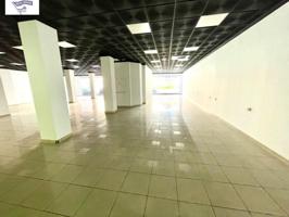 Local comercial en alquiler en Albacete, Feria photo 0