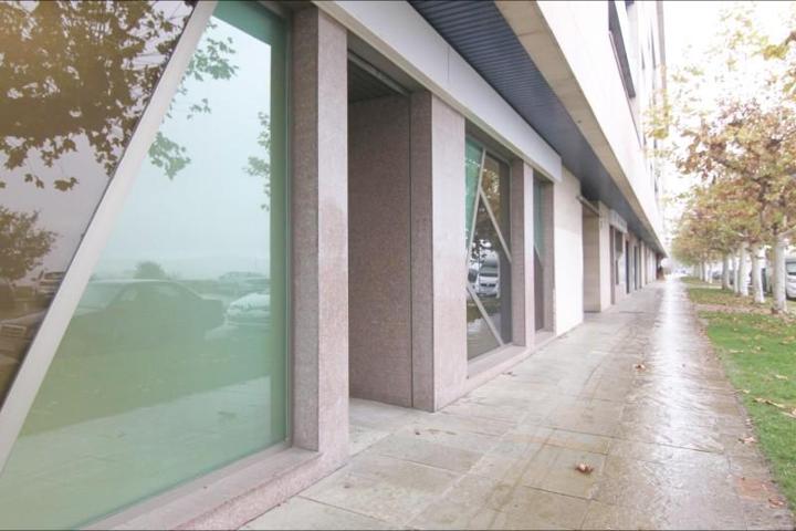 Local comercial en alquiler en Barañáin, Barañáin photo 0