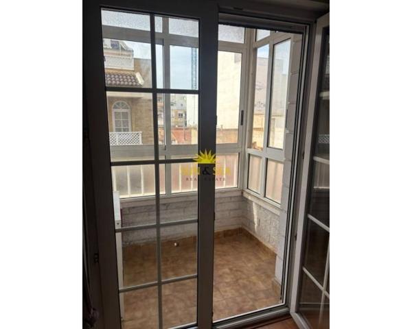 Apartamento en alquiler en Torrevieja, Torrevieja photo 0