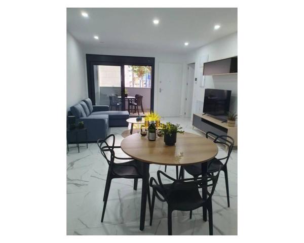 Apartamento en alquiler en Torrevieja, Torrevieja photo 0