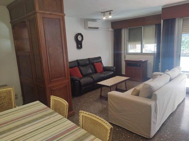 Piso en alquiler en Valencia, Arrancapins photo 0