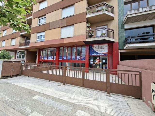 Local comercial en alquiler en Igualada, Poble Sec photo 0