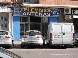 Local comercial en alquiler en Valencia, Benicalap photo 0