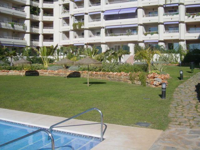 Apartamento en alquiler en Marbella, Nagueles photo 0