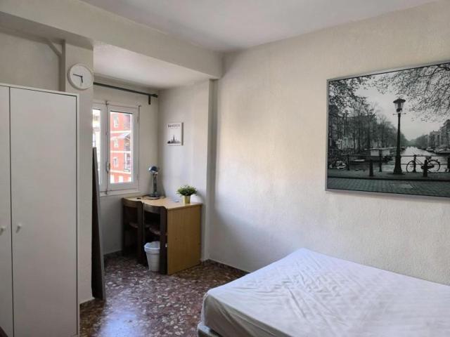 Piso en alquiler en Valencia, Exposició photo 0