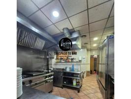 Local comercial en alquiler en Castelldefels photo 0