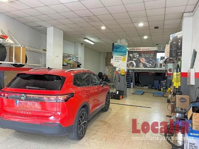 Local comercial en alquiler en Castro Urdiales photo 0