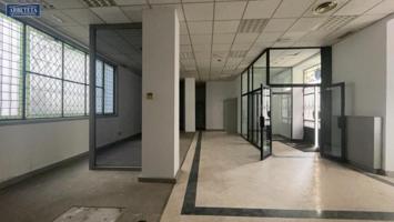 Local comercial en alquiler en Guadalajara, Casco historico photo 0