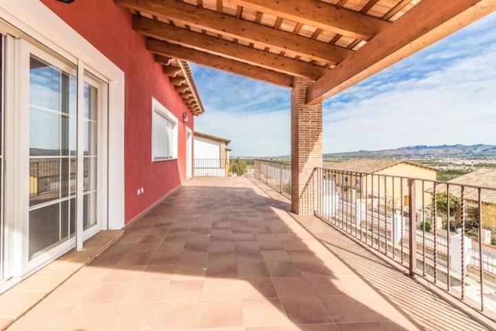 Chalet en alquiler en Sant Joanet, Urb. la besana photo 0