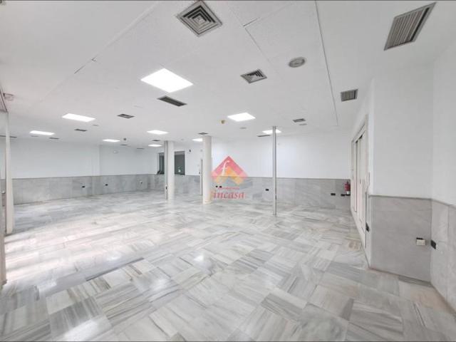 Local comercial en alquiler en Ronda, Centro photo 0