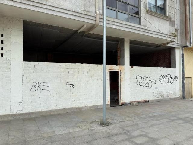 Local comercial en alquiler en Ribeira, Centro photo 0