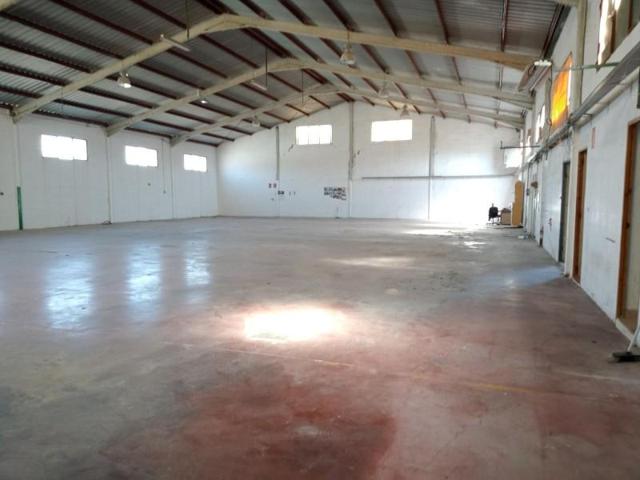 Nave industrial en alquiler en Crevillent, CACHAPETS photo 0