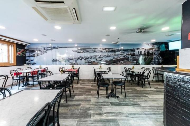 Local comercial en alquiler en Arenys de Mar, Centre photo 0