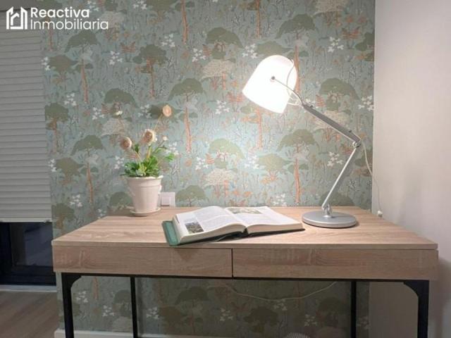 Piso en alquiler en Santiago de Compostela, Campus Sur photo 0