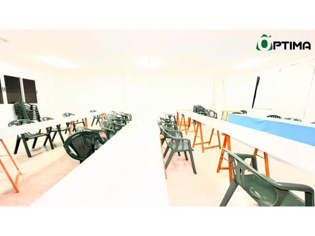 Local comercial en alquiler en Estrada photo 0