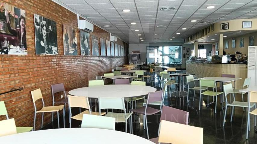 Local comercial en alquiler en Riba-roja de Túria, Calle Q, 46394 photo 0