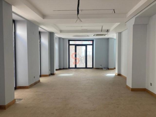 Local comercial en alquiler en Valladolid, Centro photo 0