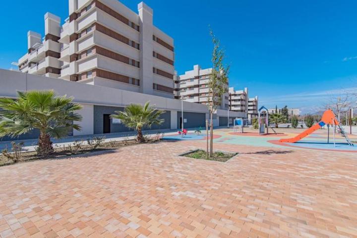 Local comercial en alquiler en Granada, Sanders photo 0