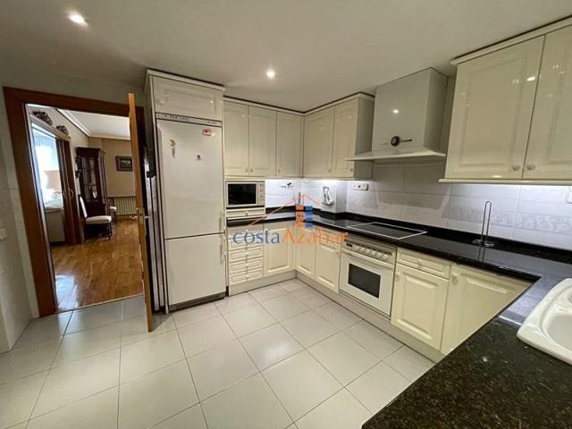 Piso en alquiler en Castellón de la Plana, Carrer d'Enmig, 12001 photo 0