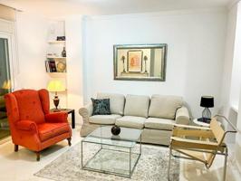 Apartamento en alquiler en Marbella, Elviria photo 0