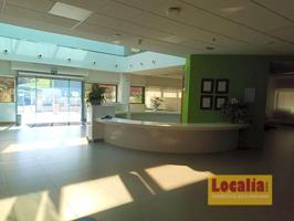 Oficina en alquiler en Torrelavega photo 0