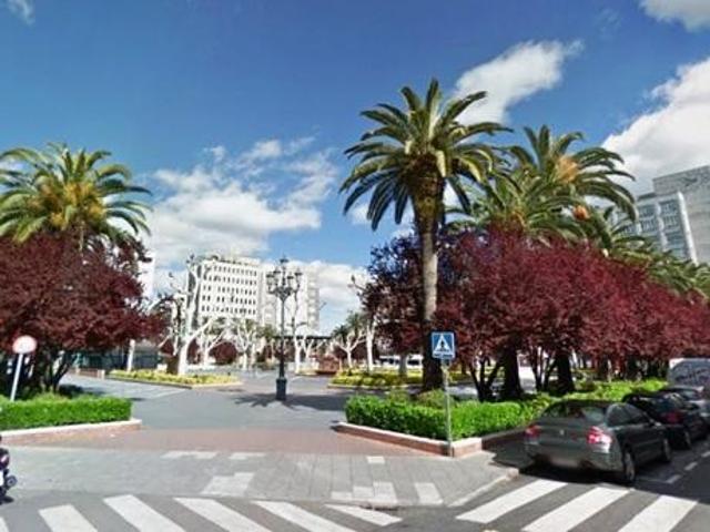 Oficina en alquiler en Badajoz, Sta. Marina photo 0