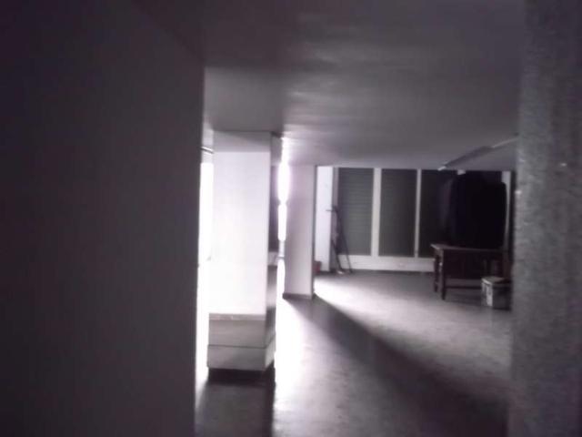 Local comercial en alquiler en Valencia, Campanar photo 0