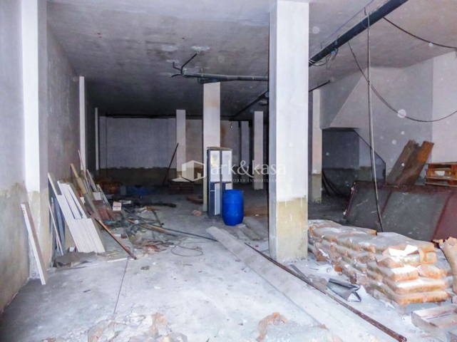 Local comercial en alquiler en Valencia, Carmen photo 0