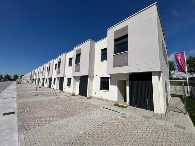 Casa en alquiler en Cabanillas del Campo, Castilla la mancha photo 0