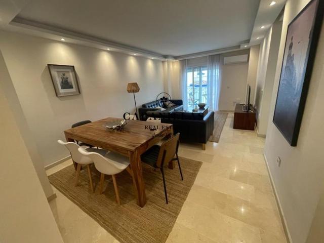 Piso en alquiler en Estepona, Sierra de Estepona-Avda de Andalucia photo 0