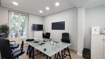 Oficina en alquiler en Bilbao, Abando photo 0