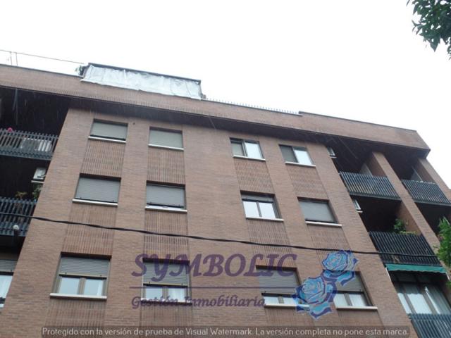 Local comercial en alquiler en Madrid, Salamanca - Fuente Del Berro photo 0