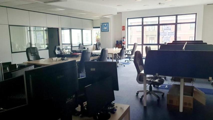 Oficina en alquiler en Bilbao, Bolueta photo 0