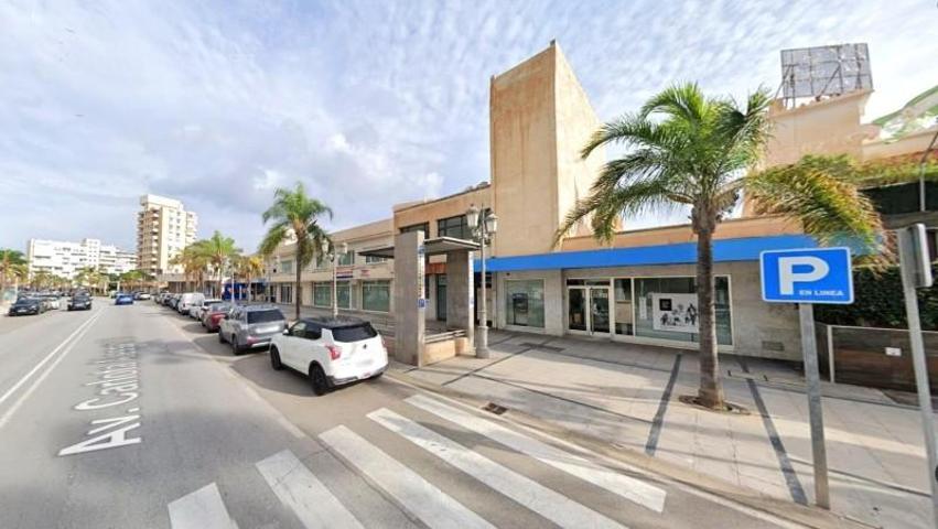 Local comercial en alquiler en Torremolinos, La Carihuela photo 0