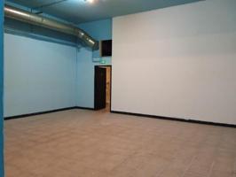 Local comercial en alquiler en Barcelona, El Poble Sec - Parc de Montjuïc photo 0