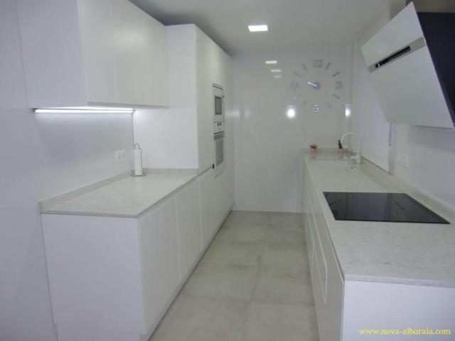 Piso en alquiler en Valencia, Soternes photo 0