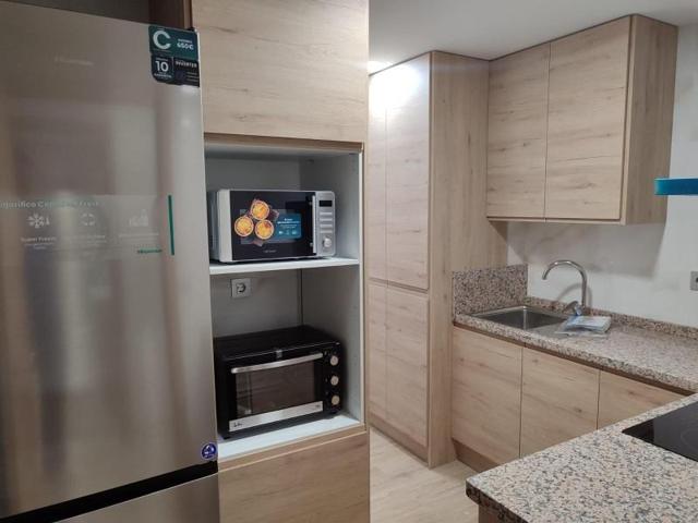 Piso en alquiler en Granada, Alhamar photo 0