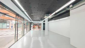 Local comercial en alquiler en Terrassa, Ca N\'Aurell photo 0