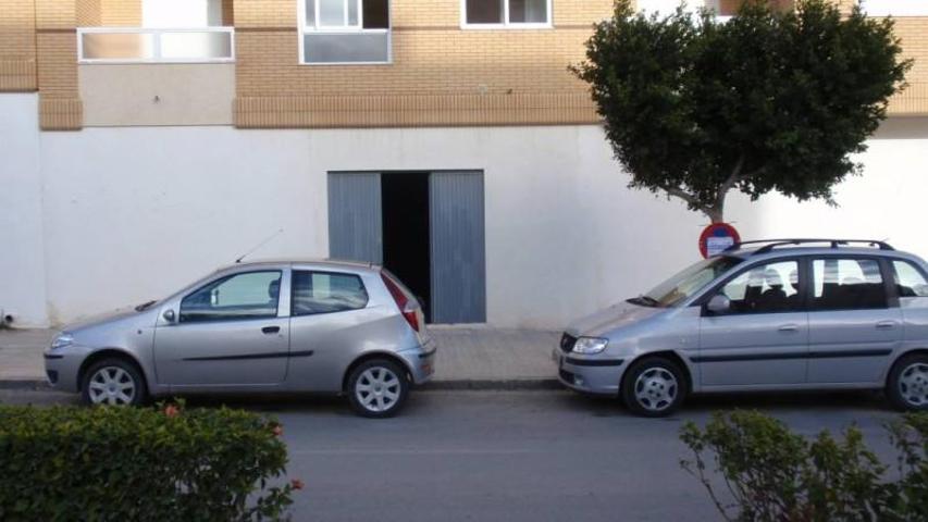 Local comercial en alquiler en El Ejido, El Ejido photo 0