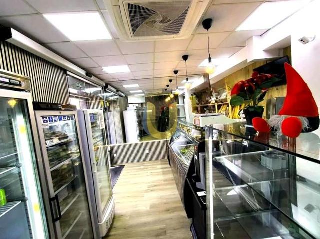 Local comercial en alquiler en Madrid photo 0