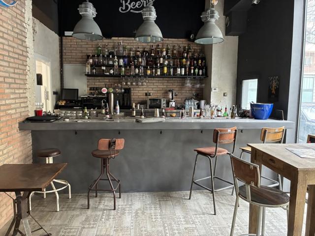 Local comercial en alquiler en Madrid, Tetuán photo 0