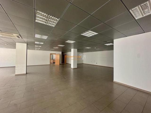 Local comercial en alquiler en Elche, Poligono torrellano photo 0