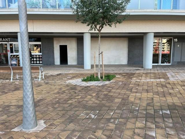 Local comercial en alquiler en Badalona, Gorg photo 0